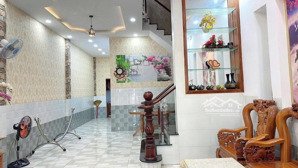 bán gấp nhà mặt tiền hồ văn cống, giá 5 tỷ 1 trệt 1 lầu mái thái, 5x21m, thổ cư 60m2 có 3 phòng ngủ