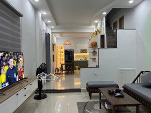 cần bán gấp nhà 139/ tân sơn nhì - 4.1x13m - hẻm 5m - full nội thất - giảm chỉ còn 5 tỷ