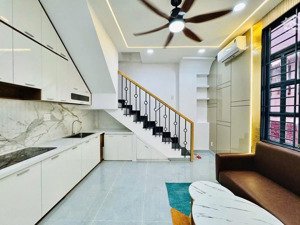 bán nhà đỗ tấn phong 19m2 4 tầng - 4.88 tỷ - trung tâm phú nhuận