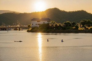 nhà phố 5 tầng view sông quán trường vừa ở vừa kinh doanh phường nam nha trang