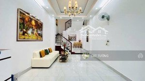 gấp! phố láng hạ, nhà 2 thoáng, vài bước ra phố, ô tô cách 50m, gần rạp phiếu phim qg, dt 47m2 * 5t