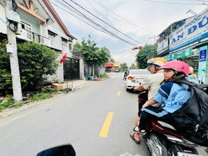 siêu hiếm đất hẻm xe hơi 5m ngay trung tâm thủ đức kế bên phạm văn đồng ngang 8m chỉ nhỉnh 8 tỷ!!!!