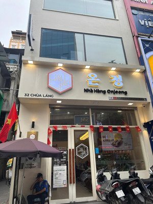 cho thuê nhà mặt phố trần thái tông, 50mx2t, mặt tiền 5m, đoạn sầm uất chỗ để xe rộng rãi