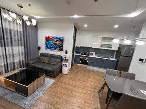 bán căn hộ vinhomes gardenia, giá siêu hời 8,7 tỷ, 77m2, 2pn, 2wc, full nội thất, lh: 