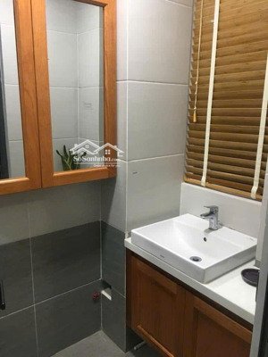 bán nhà khu dân cư cao cấp, đông đúc cách mặt tiền 30m, hẻm 2 ô tô