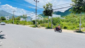 hàng hiếm ngang 5m . bán lô mặt tiền đường phong châu rộng 22.5m, tđc đất lành, vĩnh thái