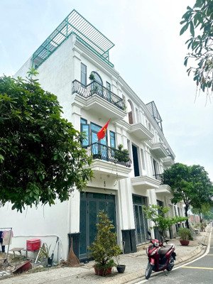 bán nhà mặt phố võ thị sáu, 3 tỷ, 61m2, nhiều tiện ích, đẹp