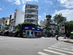 bán nhà góc ngã tư cao đạt trần bình trọng, quận 5