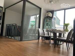 phố vip cầu giấy - 7 tầng thang máy - 50m2 - bước chân ra phố - nhỉnh 12 tỷ