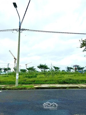 bán đất đầm sen nam hòa xuân -sổ sẵn- chỉ 5,050 hướng đông- trục thông công viên