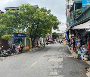 bán nhà tại bà triệu, hà đông. 38m2 5 tầng thang máy. giá nhỉnh 7 tỷ. full nội thất, kd.