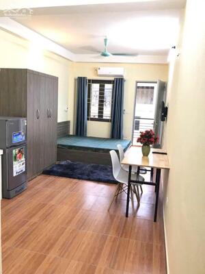 Cho Thuê Ccmn đẹp thoáng ban công giá rẻ Tại 171 Nguyễn Ngọc Vũ, Hoàng Ngân, Lê Văn Lương