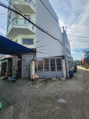 ngộp bán gấp nhà 5 tầng góc 2mt đường 18b bhha đang có dòng tiền cho thuê 15tr/th