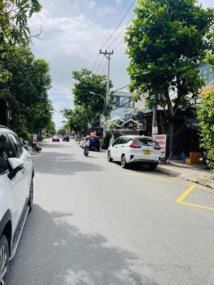 bán nhà đẹp, đường 7.5m mẹ thứ, sát văn tiến dũng,hòa xuân - 2 tầng + tum, vị trí kinh doanh