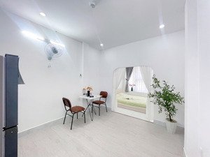 căn hộ cho thuê dạng 1 phòng ngủ tách bếp - 40m2 - full nội thất - phan xích long phú nhuận