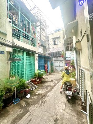 bán nhà đường điện biên phủ nhỉnh 3 tỷ, sát quận1