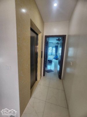 siêu phẩm thang máy - hà trì , dt 35m_ giá 8 tỷ - ô tô tránh 20m - ngõ rộng .