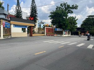 bán đất, tặng nhà c4 - 240m2 (8 x 30) - hxh - ngay trường hoa lư, quang trung - chỉ 13tỷ hơn