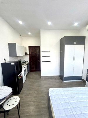 ccmn cầu giấy, xây mới, gần đh quốc gia, 79m2*8t, tm , 19pkk, dt 1,1 tỷ/năm, đầy đủ pccc & gpxd, lô