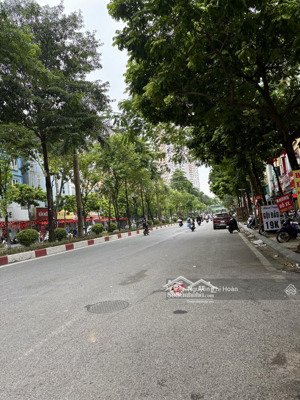 nhà tân mai 4 tầng 10m2-1,65 tỷ-mặt ngách thông-vài bước ra ô tô tránh