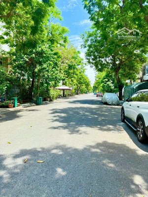 đất (5x18) sadeco ven sông, ngay đh rmit. giá 16.3 tỷ