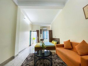 bán toà nhà mỹ đình 6 tầng, thang máy, 18 phòng, đường ô tô. 118m2, giá chỉ 170tr/m2 lh 