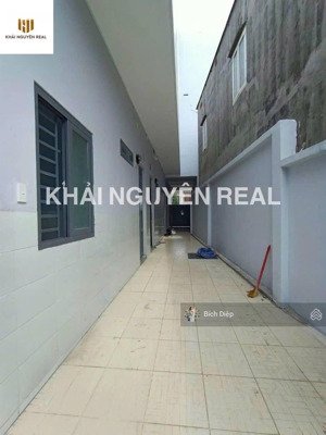 nhanh tay sh chdv 220m2, 40 phòng 180tr/th. ngang tận 7m nở hậu 11.5m, ngay làng đại học, kcn cao