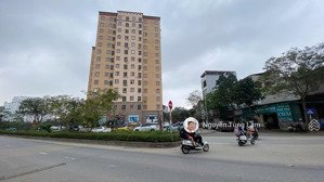 hàng đầu tư: 100m2 đường đôi đất đấu giá giang biên - kinh doanh đỉnh 24 tỷ