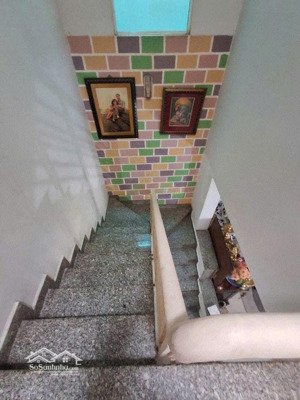 (quận 7) bán nhà 2 tầng - hxh tránh - gần trường đại học maketing- ngang 5m- chỉ 9,9 tỷ