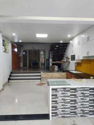 cho thuê mặt bằng trệt diện tích 67m2, rộng, rẻ, phù hợp ở nhiều người