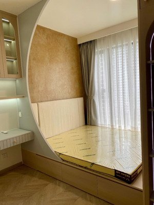 1pn+ balcony ngắm view xinh, full nội thất luxury chưa khai thác thuê,tằng đẹp giá đẹp -lumiere q9