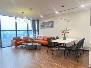 cần bán căn hộ 109m2, 3pn 2vs, full đồ đẹp, căn góc, sổ sẵn, chung cư mipec rubik. giá 12.5 tỷ