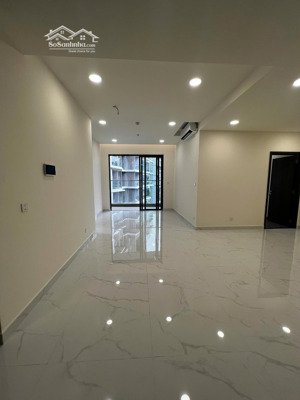 bán căn hộ diamond centery, 96m2 2pn + 2wc, nội thất cơ bản, giá bán 7.4 tỷ (còn thương lượng)