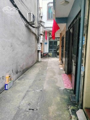 em bán đất tặng nhà cấp 4 quang trung dt 46m2; mt 4m,; nhỉnh 7 ty