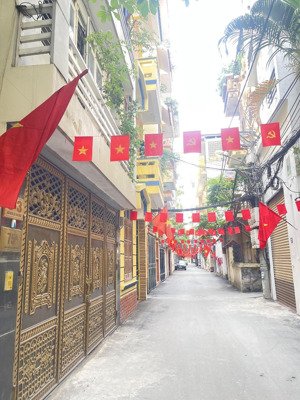 bán nhà 4 tầng nghi tàm - 110m2 - mt 9m mặt ngõ thông , rộng ôtô đỗ cổng - nhỉnh 22 tỷ