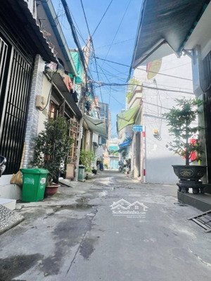 thạch lam 41m 2 tầng chỉ 4.3tỷ tl hẻm ô tô tới cổng,