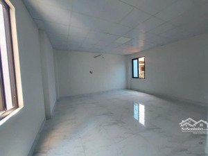 cho thuê nhà mặt ngõ 12 phố đại la