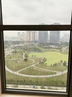 cho thuê căn 2pn view hồ toà mỹ đình pearl