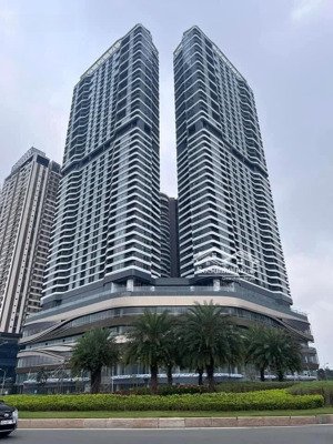 cần bán căn góc, tầng cao, toà cao cấp n01t6 ngoại giao đoàn, view đẹp, 126m, 3pn, 2wc, giá rẻ.