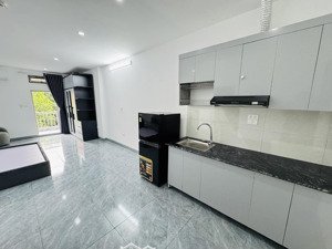 trống phòng giá rẻ ở 193 văn cao - đầy đủ tiện nghi - ban công thoáng mát