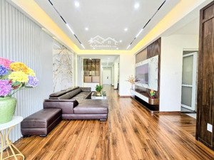 căn hộ chung cư mới đẹp 113m, 3 pn, 2 wc, ở sướng.