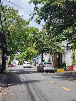 kiến thiết hiệp phú - 87m2 (5x17.5m) - xe tải đậu đỗ. chỉ 8.5 tỷ