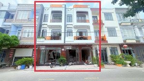 nhà đúc kiên cố 2 lầu trục chính kdc gần go! dĩ an giá chỉ 5.8 tỷ liên hệ 