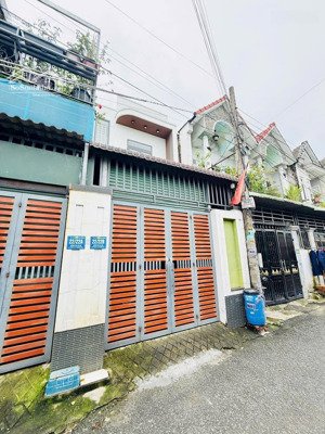 bán nhà mới đẹp hoàn công chỉ 3.65 tỷ còn điện tích 58m2 liên hệ : 