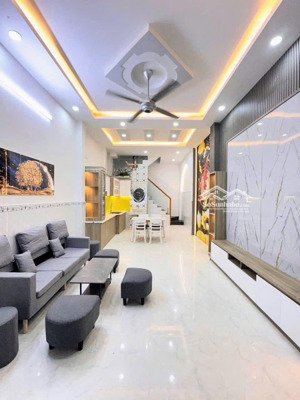 nhà đẹp lê văn quới, cạnh tân phú- 2 tầng full nội thất- chỉ nhỉnh 4 tỷ.