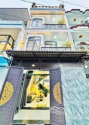 chú năm bán nhà hẻm 6,2m nguyễn biểu-quận 5 gần đh sài gòn. chỉ 5tỷ510/71,5m2 đang cho thuê 25tr