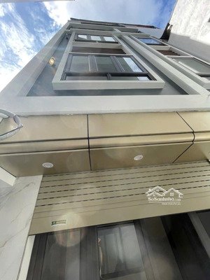 bán nhà riêng tại lạc long quân - 5 tầng 72m2 - mới xây - nội thất đẹp - mặt tiền 6,5m - gần hồ tây