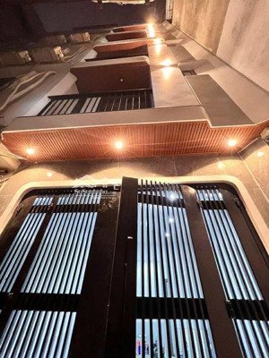 bán toà chung cư mini - chdv - phố quan hoa - cầu giấy - 45m2 6 tầng - dt 60tr/tháng - 50m ra phố