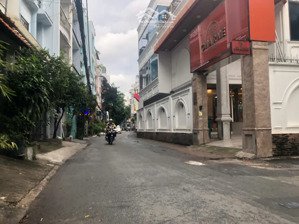 bán nhà sư vạn hạnh 70m² 4 tầng - 23 tỷ - hẻm rộng ô tô ngủ nhà