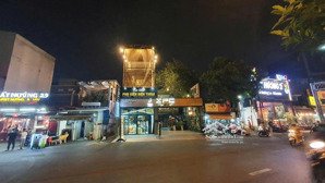 bán nhà mặt tiền ung văn khiêm , p25, bình thạnh: 10 x 50m, cấp 4, đang cho thuê 80tr/th.